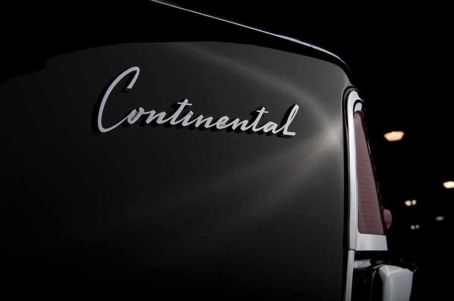 Lincoln Continental Bubbletop Kennedy Limousine 1962 года  (фото 8 из 26)